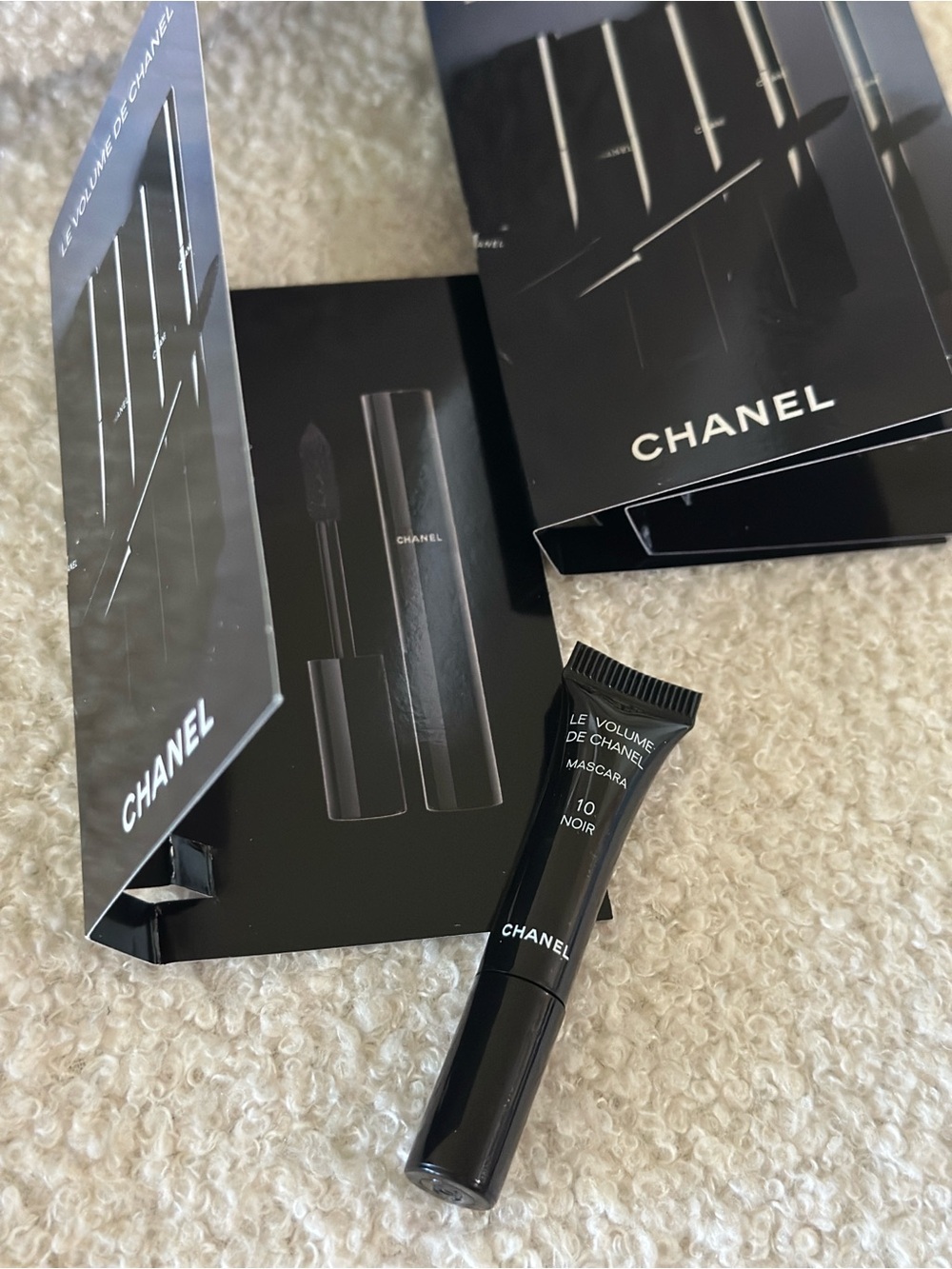 NEW 3xChanel Le Volume De Chanel
Mascara 0.03oz./1g